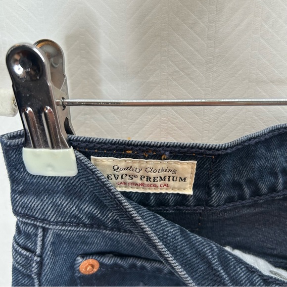 Levi’s Premium Wedgie blue jeans - Picture 6 of 9